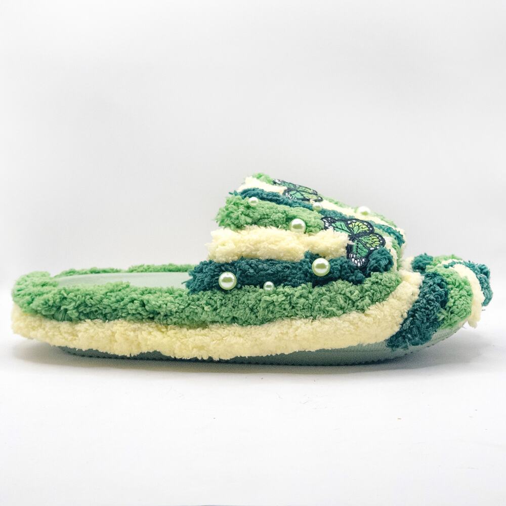 The Superstar Store Mother Nature Crochet Yarn Slides Green Size 9 Boho - Picture 7 of 9